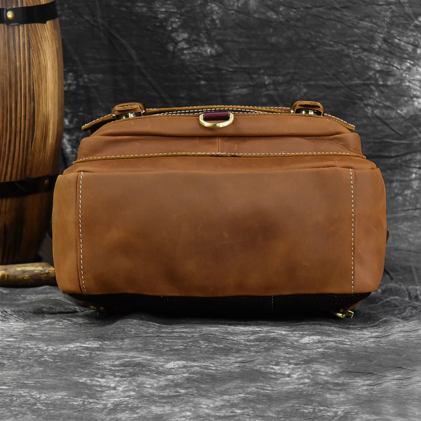 Retro Genuine Leather Backpack for Men – Durable Crazy Horse Daypack