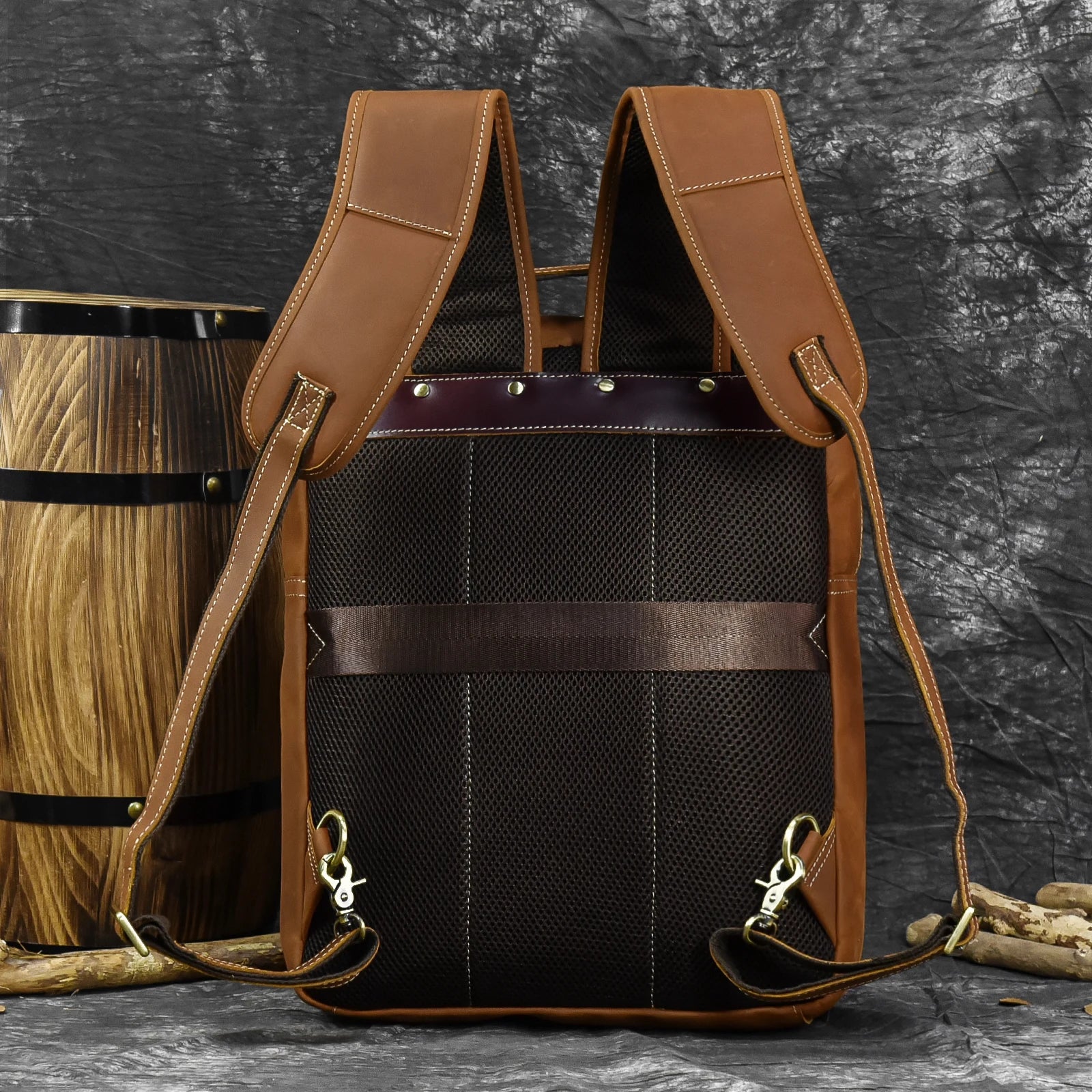 Retro Genuine Leather Backpack for Men – Durable Crazy Horse Daypack