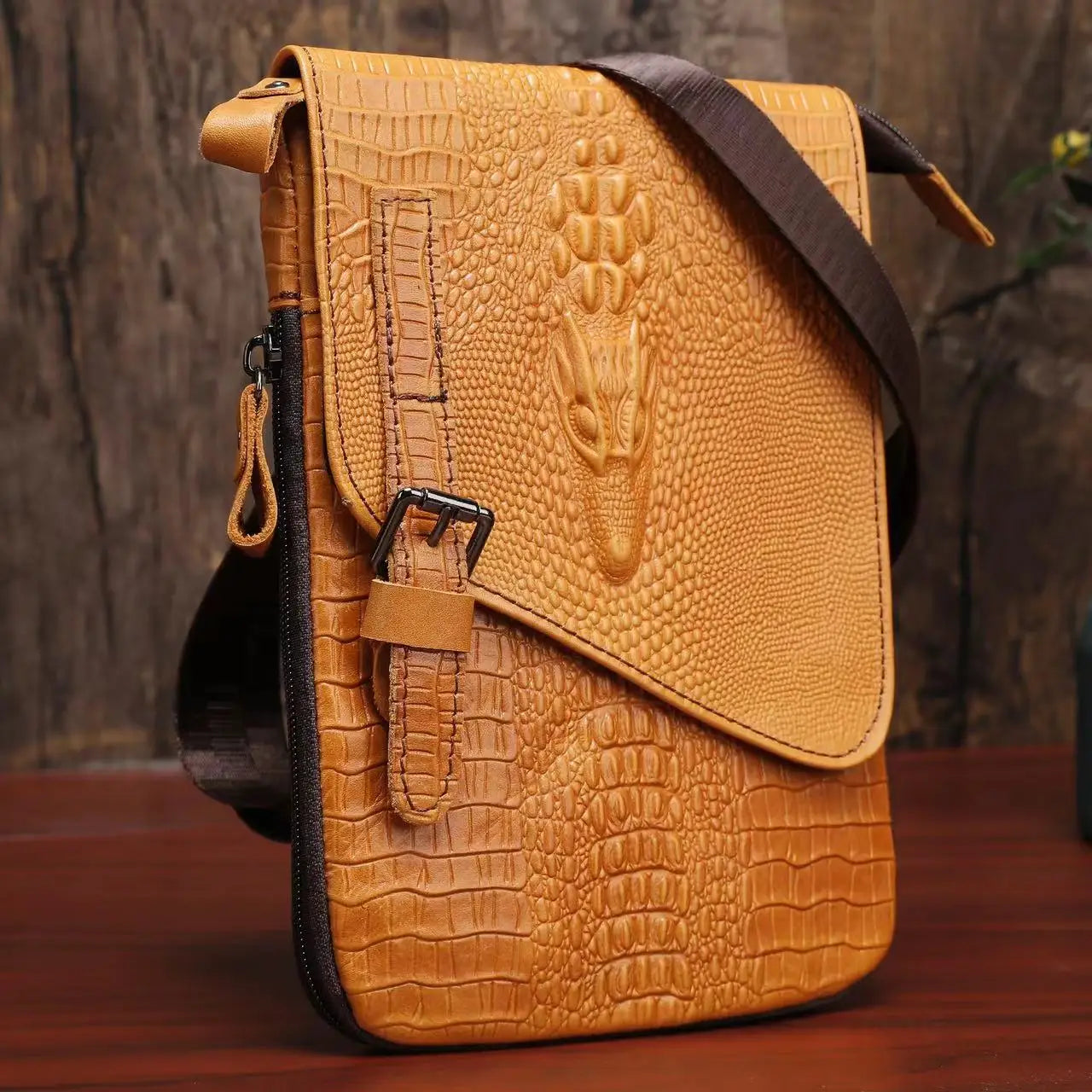 Alligator Crocodile Pattern Men’s Cow Leather Shoulder Bag