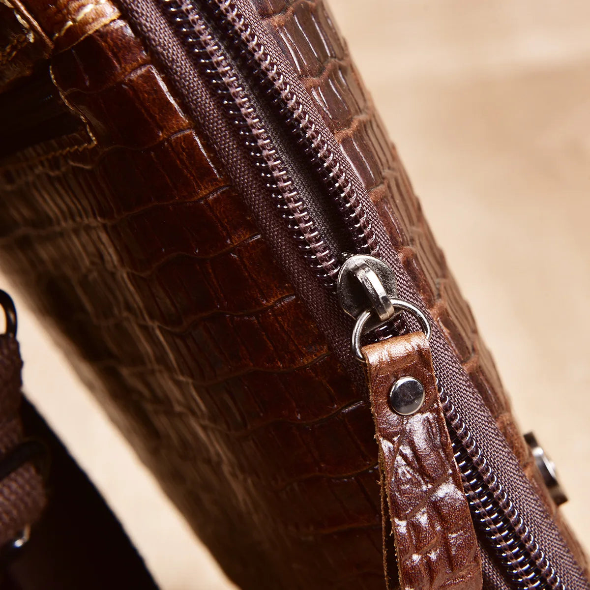 Alligator Crocodile Pattern Men’s Cow Leather Shoulder Bag