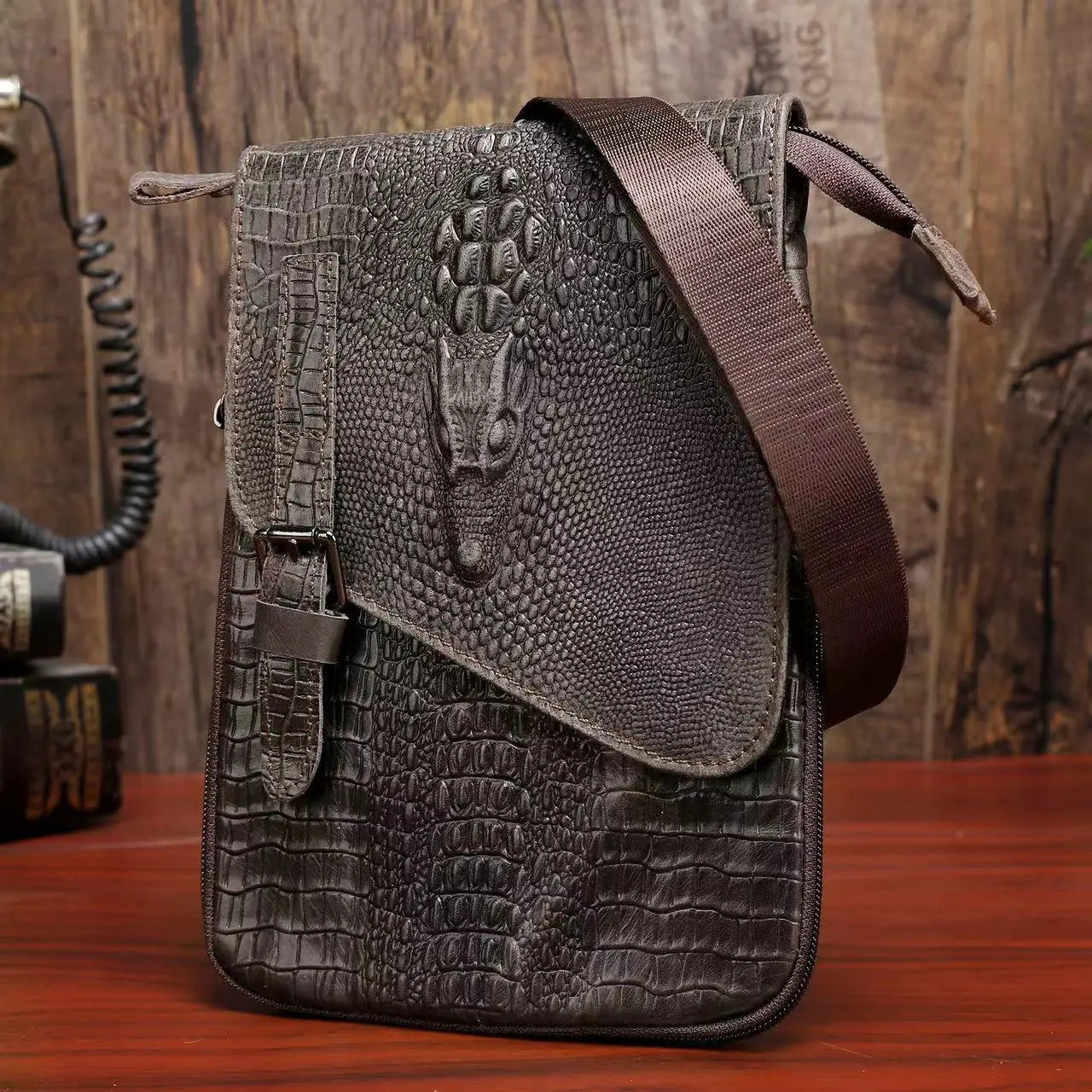 Alligator Crocodile Pattern Men’s Cow Leather Shoulder Bag