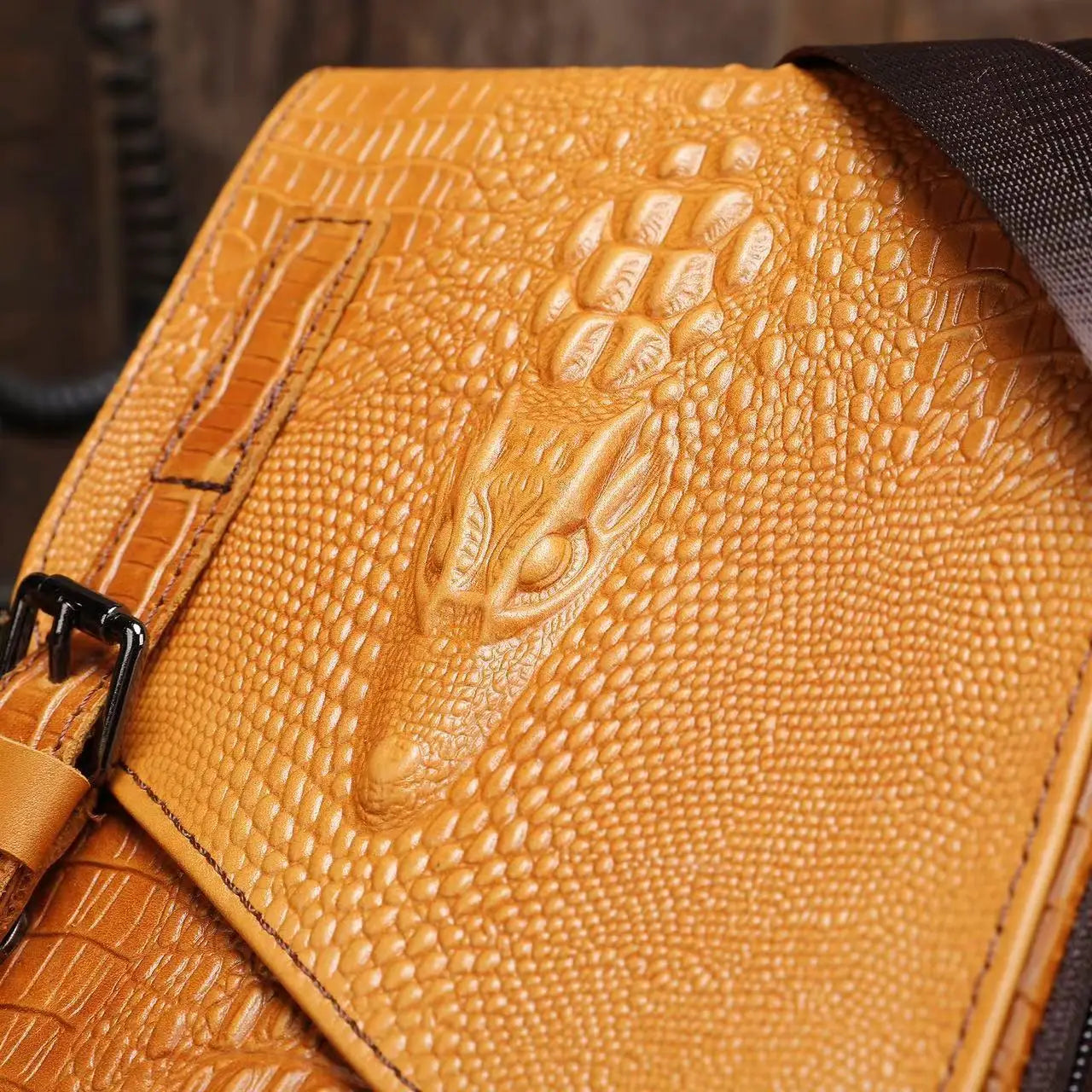 Alligator Crocodile Pattern Men’s Cow Leather Shoulder Bag