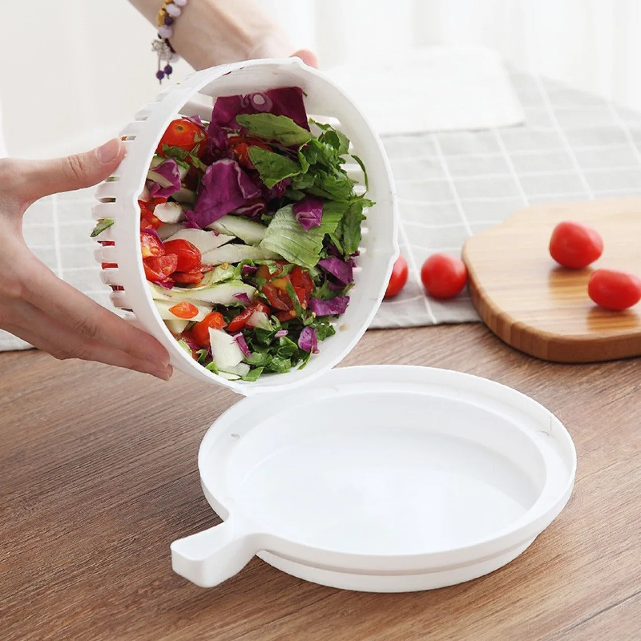 60 Seconds Salad Cutting Slicer Bowl