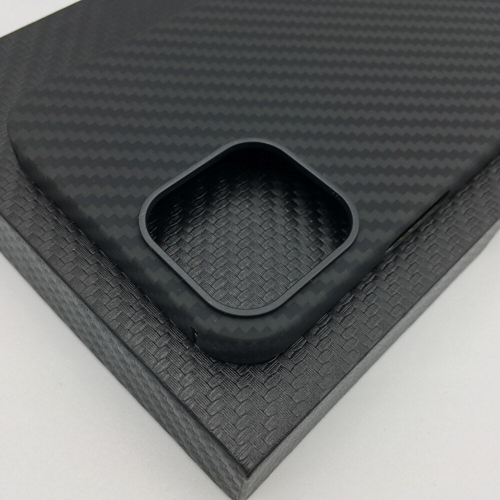 real-carbon-fiber-phone-case.jpg