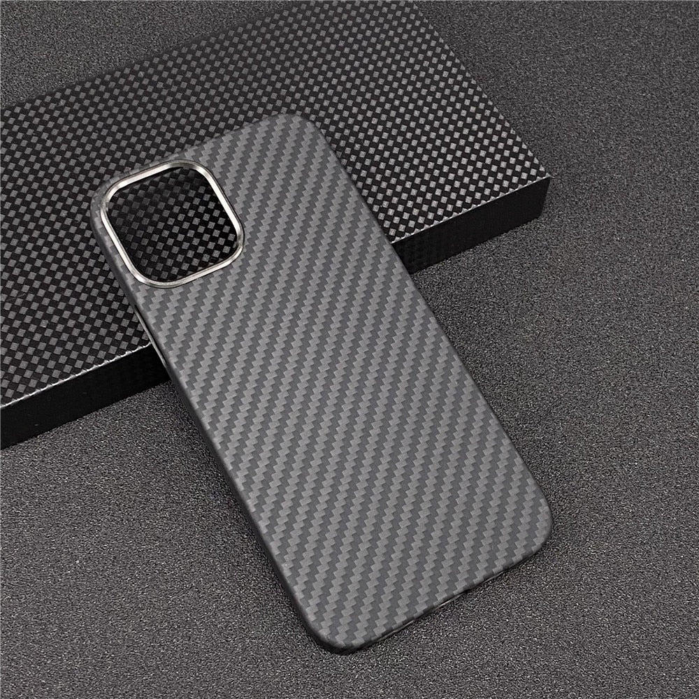 pure-carbon-fiber-phone-case.jpg