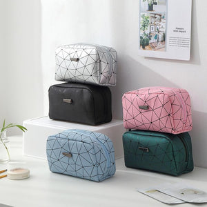 2pcs-travel-cosmetic-geometric-makeup-bag.jpg