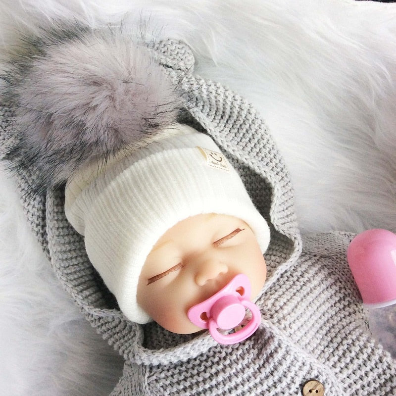 winter-baby-boy-girl-artificial-pompom-knitted-hat.jpg