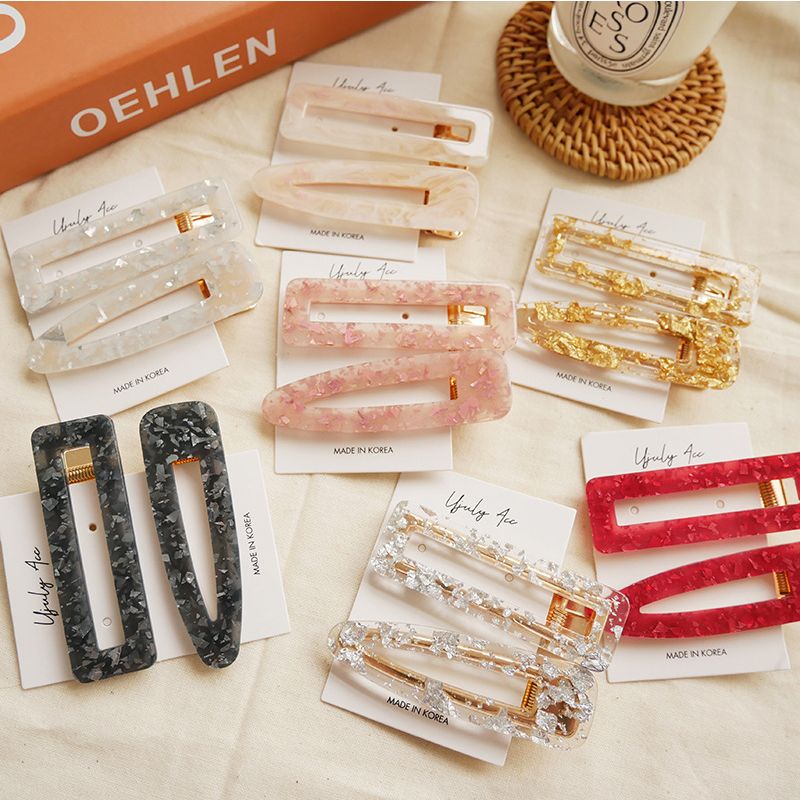 7pcs-acrylic-hair-clips.jpg